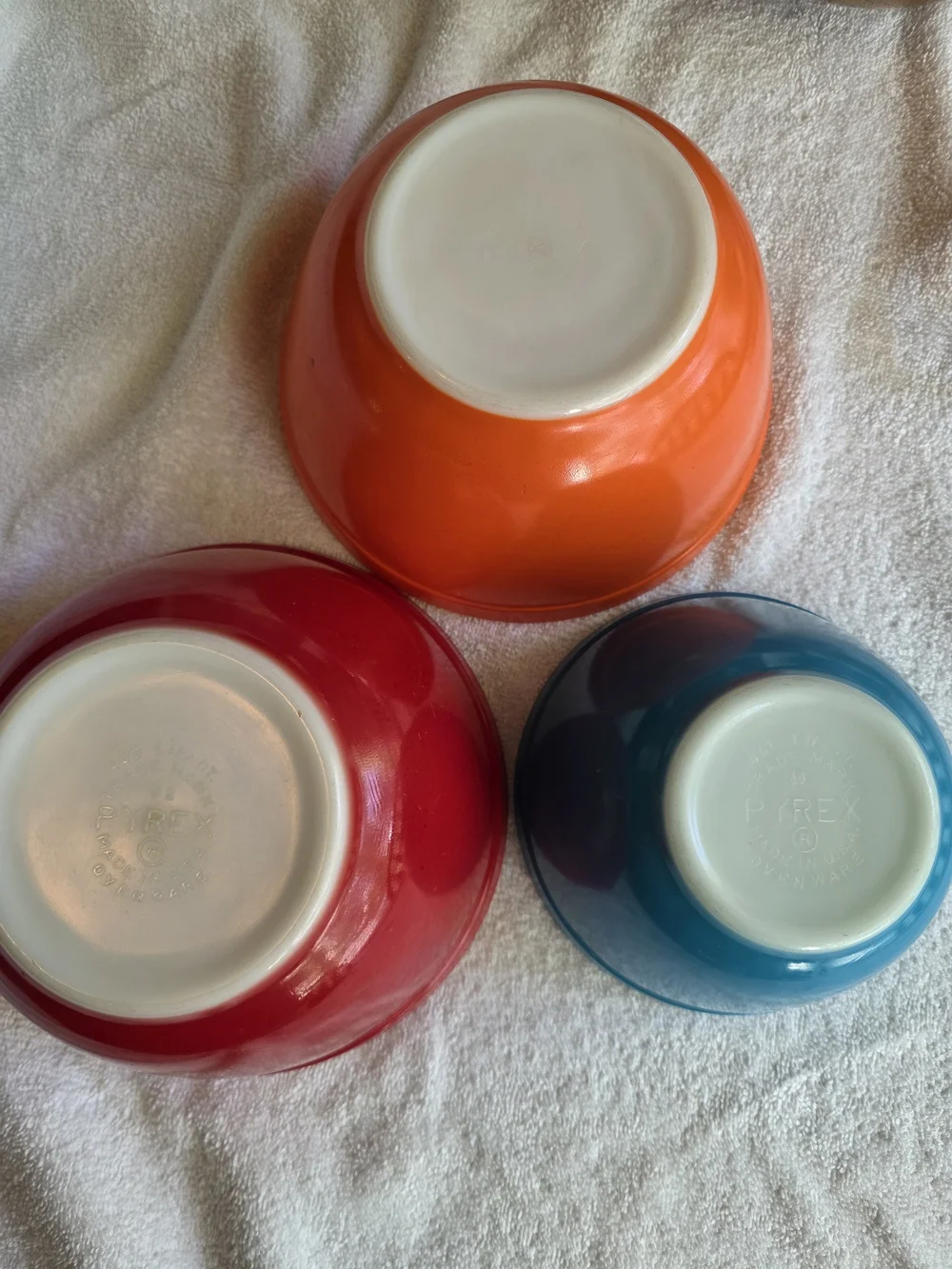 Pyrex Vintage Primary Color Bowls